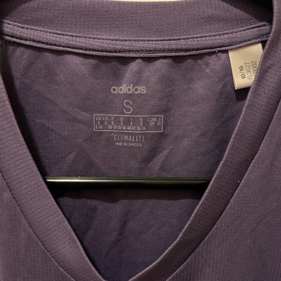 Women’s Adidas v-neck dri-fit t-shirt Purple - Picture 3 of 3